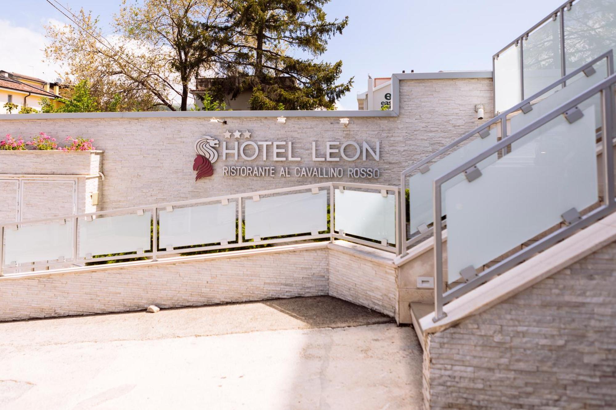 Hotel Leon - Ristorante Al Cavallino Rosso San Giovanni Rotondo Exterior foto