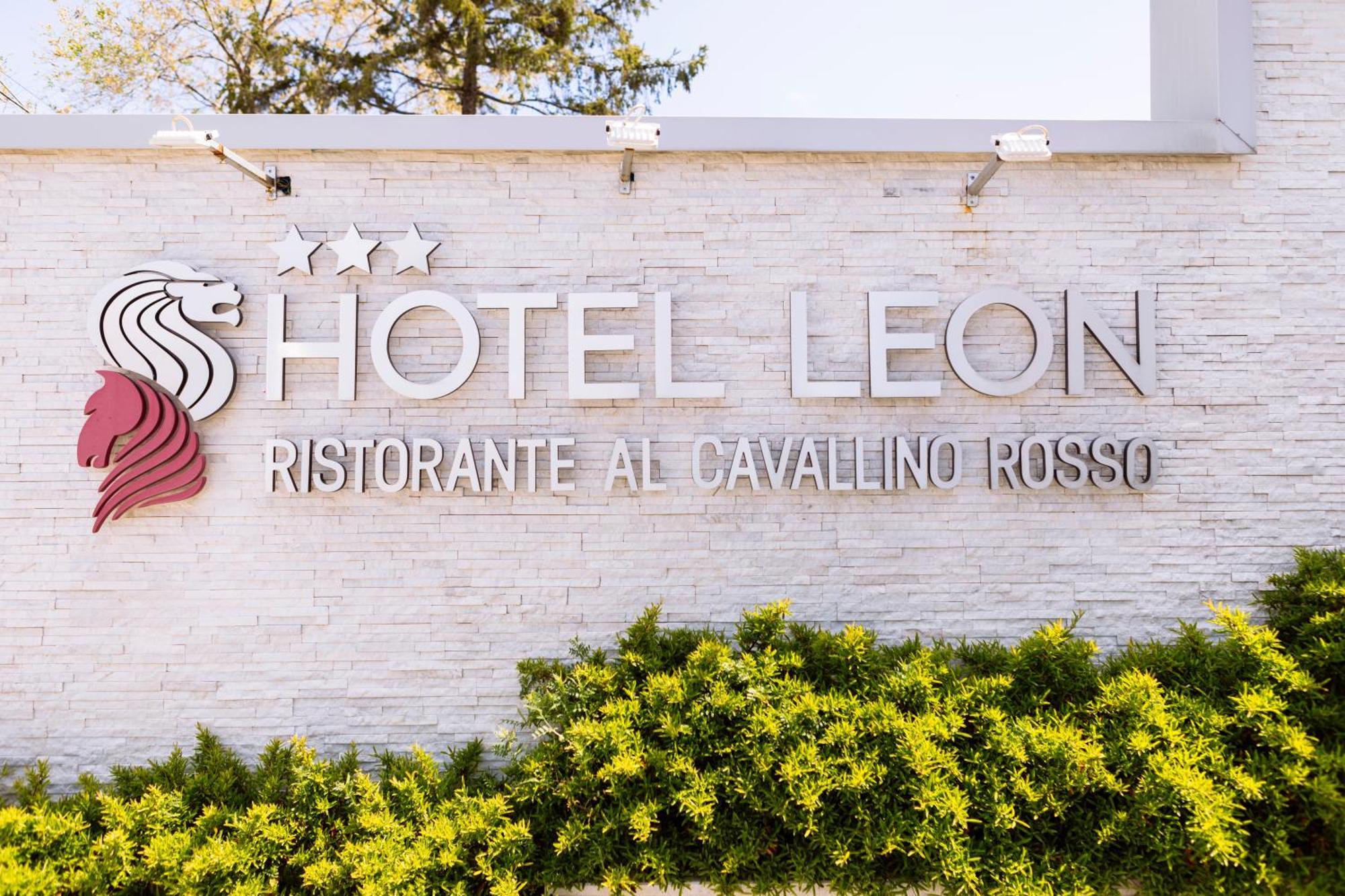 Hotel Leon - Ristorante Al Cavallino Rosso San Giovanni Rotondo Exterior foto